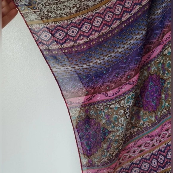 Flowy Top - Picture 2 of 9